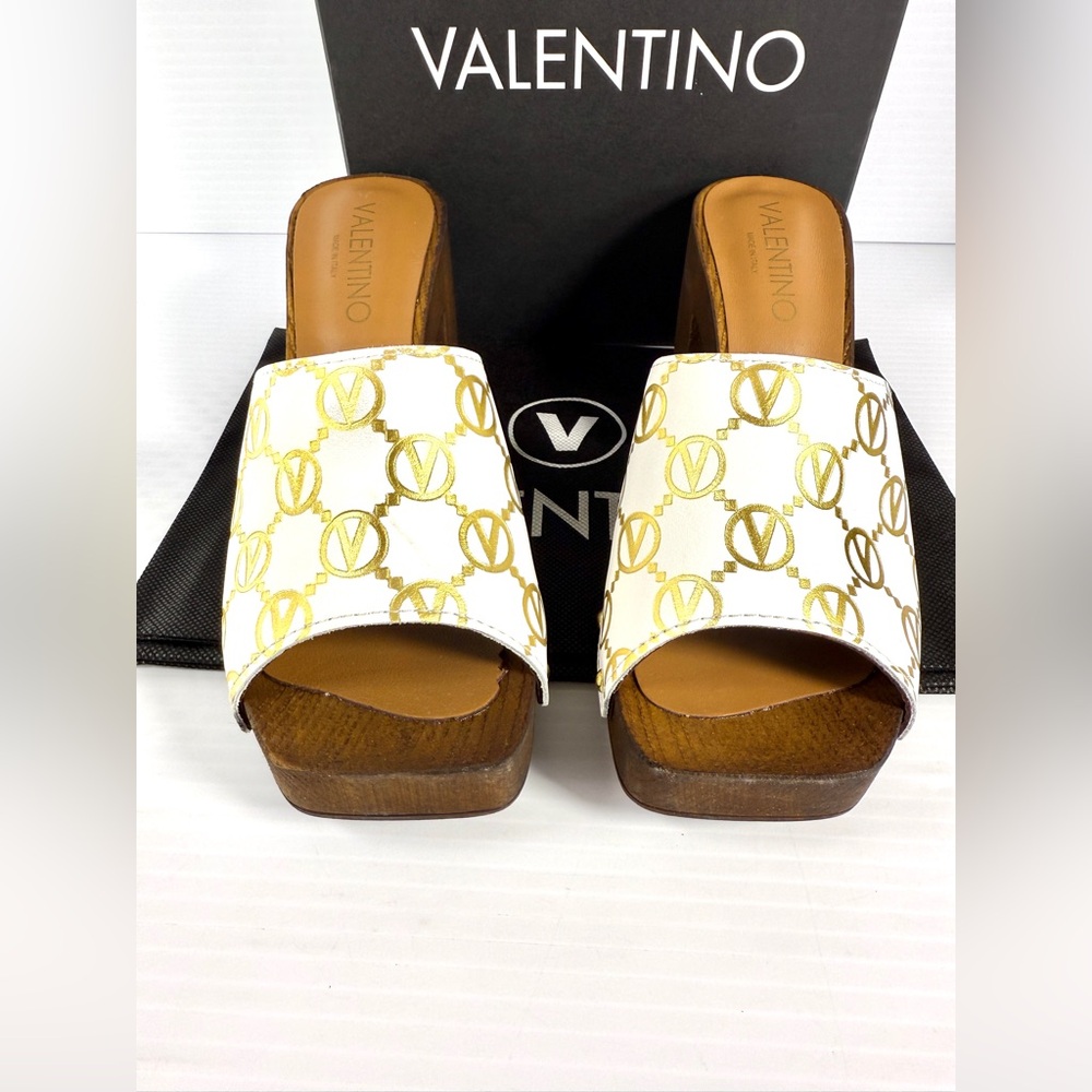 Valentino Women's Kiki White and Gold Mules size 8 - Picture 2 of 9